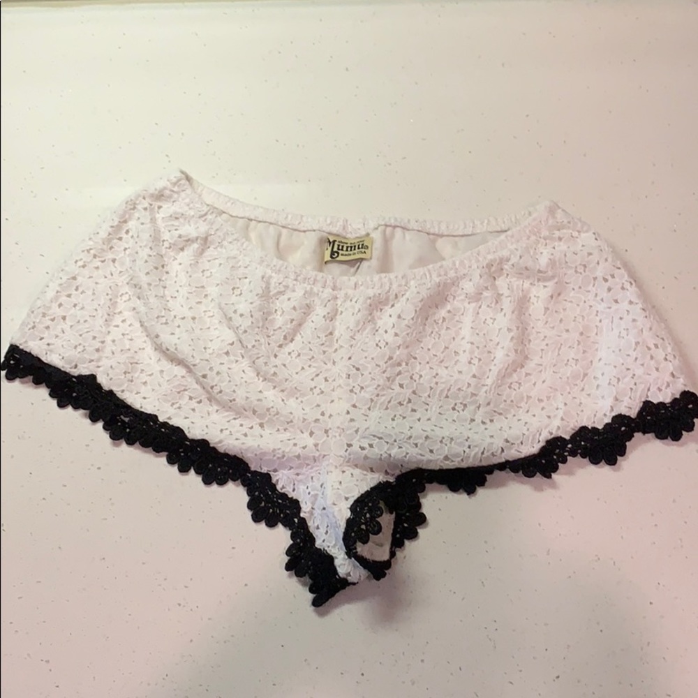 Show Me Your Mumu. Lace PJ Shorts. M/L.